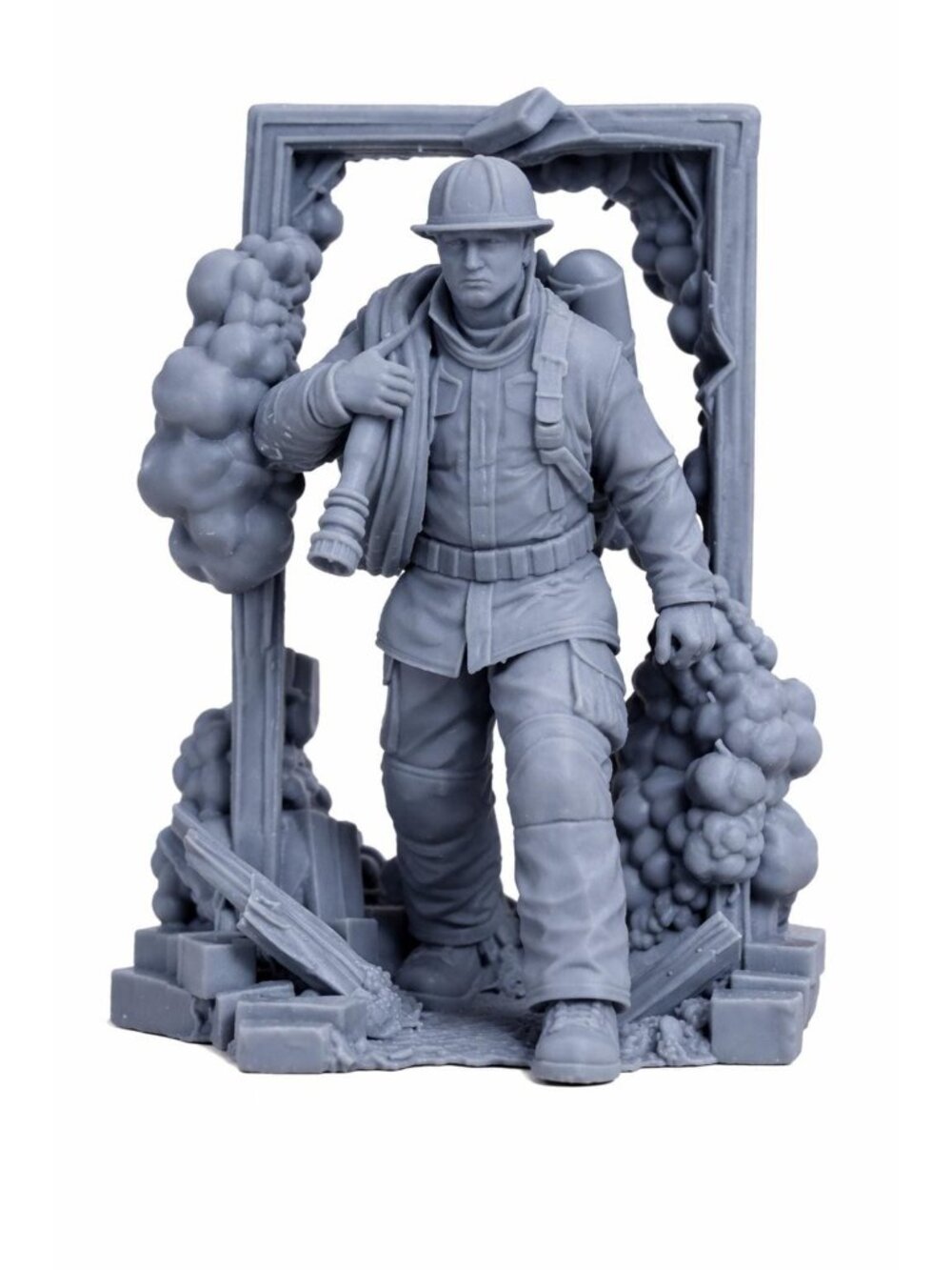 Firefighter Miniature Resin Figure, Unpainted Fireman Statue, Smoke Doorway Dior